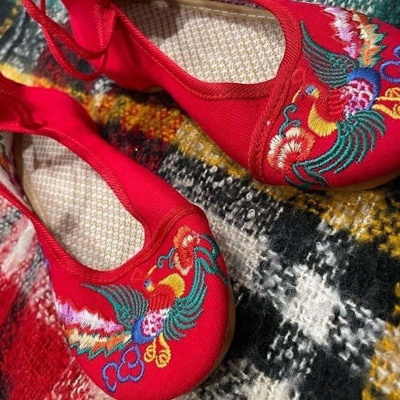 BEAUTIFUL CHINESE SANDALS - Picture 3 of 5